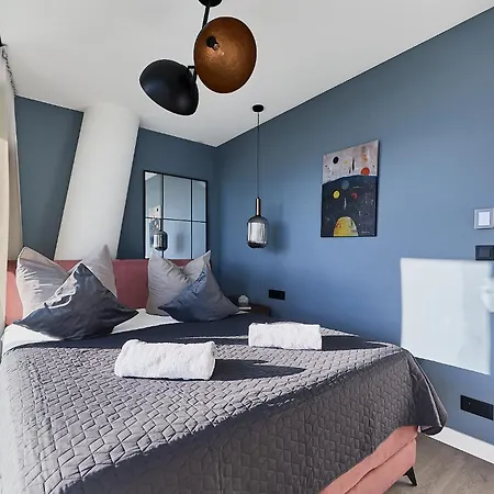 Crest View 777th - & Seaview Apartman *